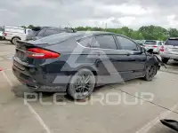 2017 Ford FUSION photo