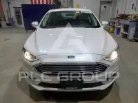 2017 Ford FUSION фото