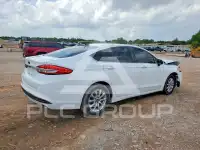 2017 Ford FUSION фото