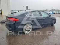 2017 Ford FUSION фото