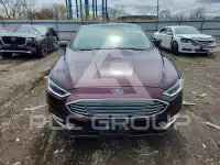 2017 Ford FUSION фото