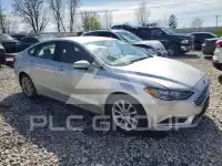 2017 Ford FUSION фото