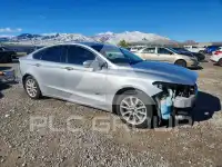 2017 Ford FUSION photo