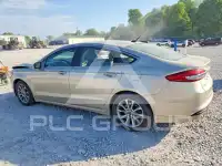 2017 Ford FUSION фото