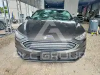 2017 Ford FUSION фото