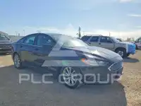 2017 Ford FUSION фото