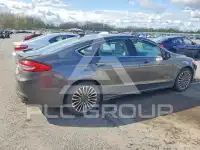 2017 Ford FUSION фото