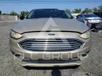 2017 Ford FUSION фото