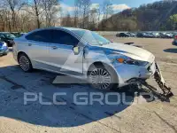 2017 Ford FUSION фото
