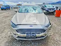 2017 Ford FUSION фото