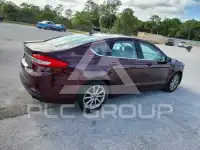 2017 Ford FUSION фото