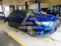 2017 Ford FUSION фото