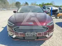 2017 Ford FUSION фото