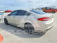 2017 Ford FUSION фото
