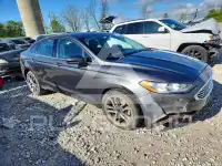 2017 Ford FUSION фото