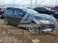 2017 Ford FUSION фото