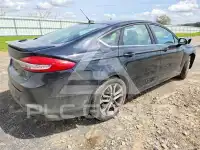 2017 Ford FUSION фото
