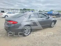 2017 Ford FUSION фото