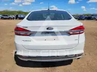 2017 Ford FUSION фото