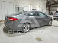 2017 Ford FUSION фото