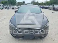 2017 Ford FUSION фото