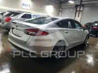 2017 Ford FUSION фото