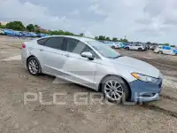 2017 Ford FUSION фото