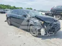 2017 Ford FUSION фото