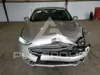 2017 Ford FUSION фото