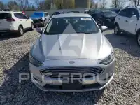 2017 Ford FUSION фото