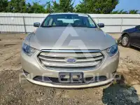 2017 Ford TAURUS фото