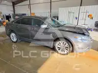 2017 Ford TAURUS фото
