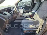 2017 Ford TAURUS фото