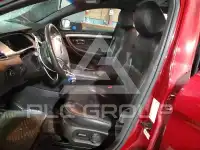 2017 Ford TAURUS фото