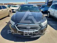 2017 Ford TAURUS фото