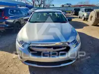 2017 Ford TAURUS фото