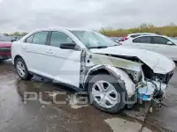 2017 Ford TAURUS photo