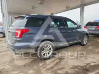 2017 Ford EXPLORER photo