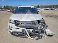 2017 Ford EXPLORER фото
