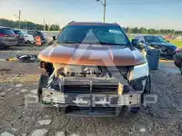 2017 Ford EXPLORER фото
