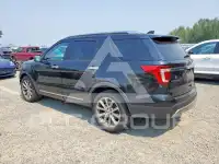 2017 Ford EXPLORER photo