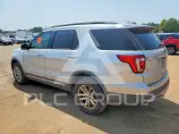 2017 Ford EXPLORER фото