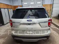 2017 Ford EXPLORER photo
