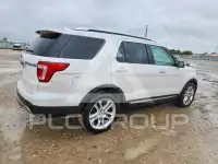 2017 Ford EXPLORER photo