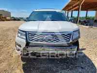 2017 Ford EXPLORER фото