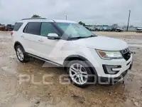 2017 Ford EXPLORER photo