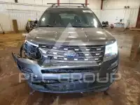 2017 Ford EXPLORER photo