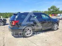 2017 Ford EXPLORER photo