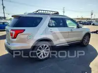 2017 Ford EXPLORER photo