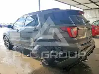 2017 Ford EXPLORER photo